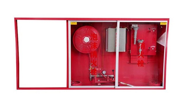 舜凯消防：<i style='color:red'>泡沫消火栓箱包含哪些配件</i>？一篇讲全